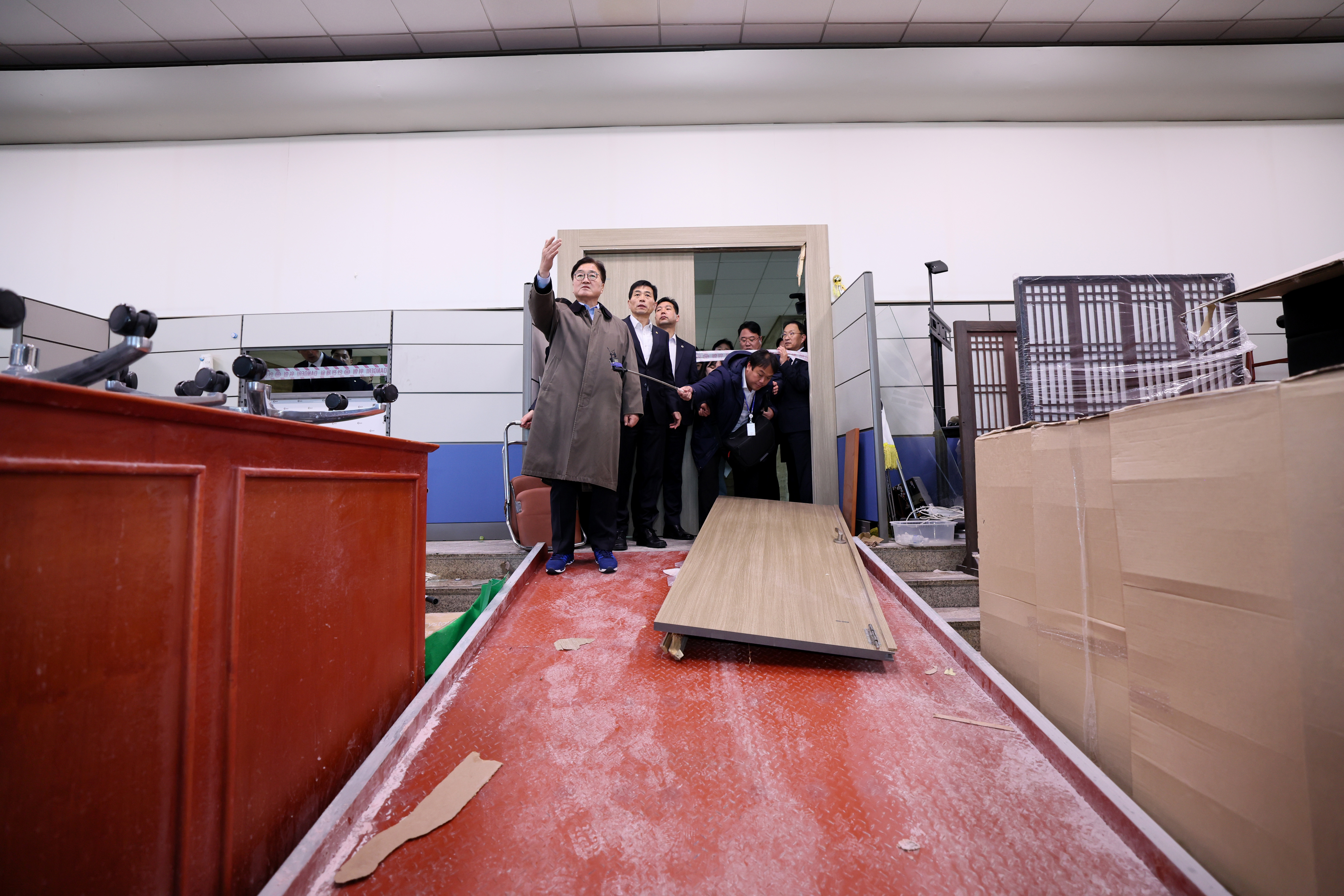 비상계엄 관련 국회 피해상황 점검 순시