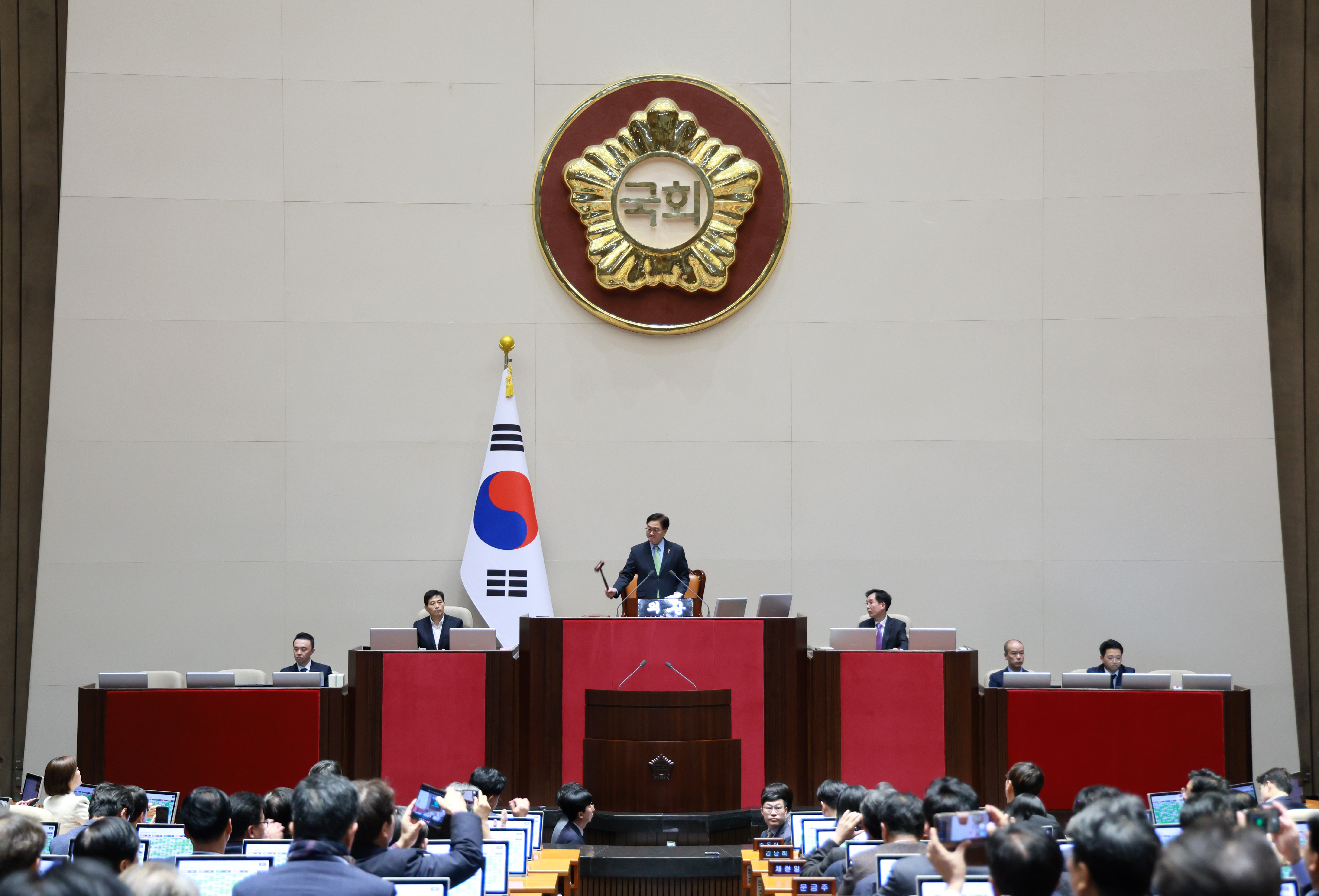 제418회국회(정기회) 제15차 본회의-비상계엄령 해제 관련