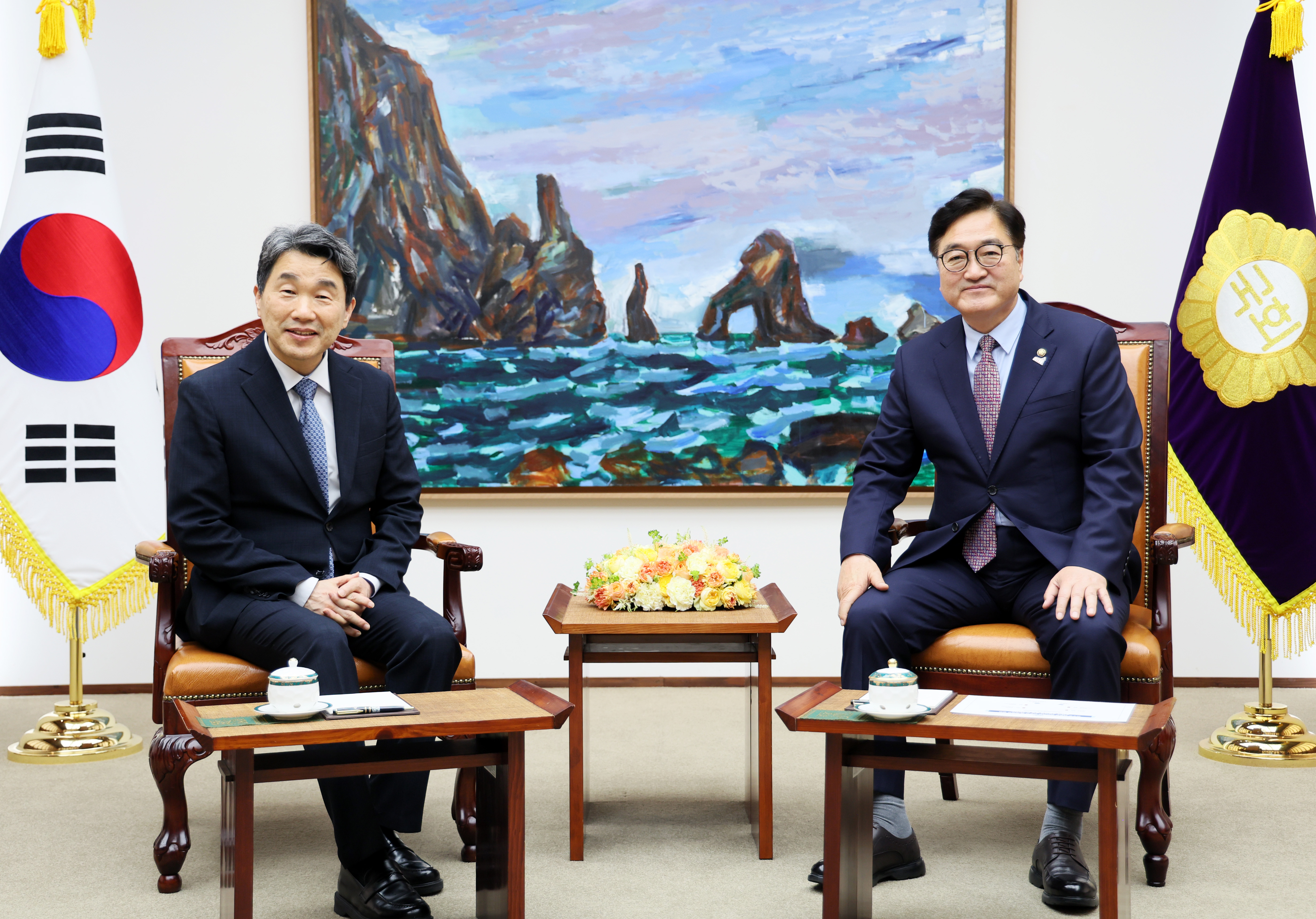 이주호 대통령권한대행, 우원식 국회의장 예방