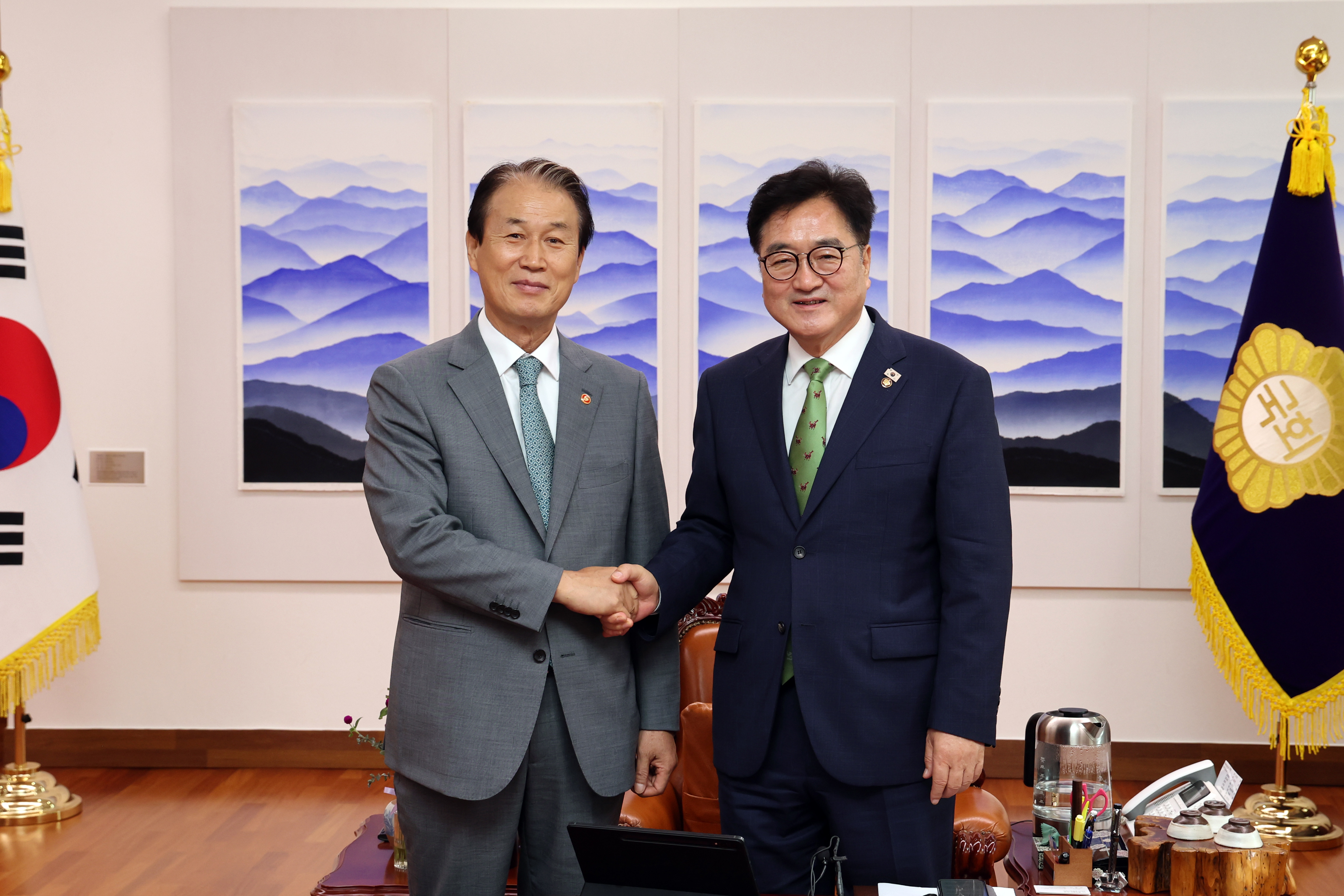 권오을 신임 국가보훈부장관 우원식 국회의장 예방