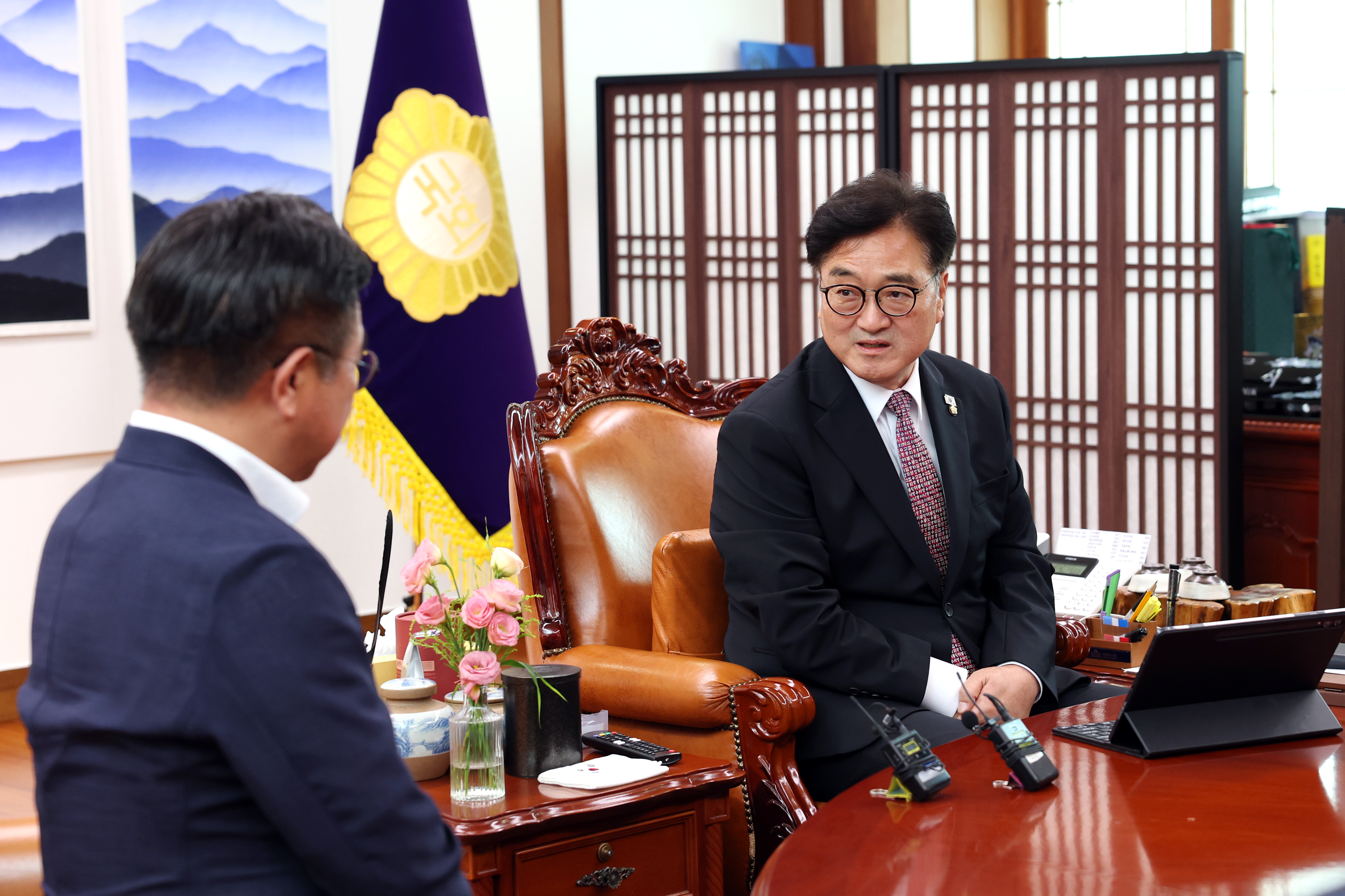 우원식 국회의장, 윤호중 행정안전부장관 접견